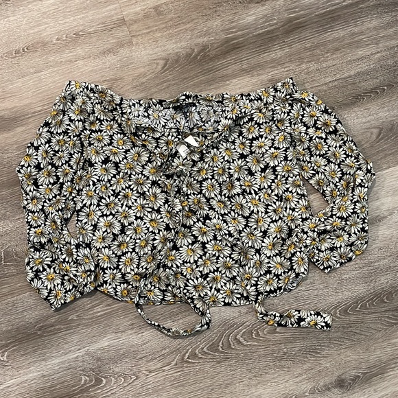 7 for all mankind CROSS STRAP BLOUSE top IN DAISY PRINT sz small off shoulder - Picture 4 of 7